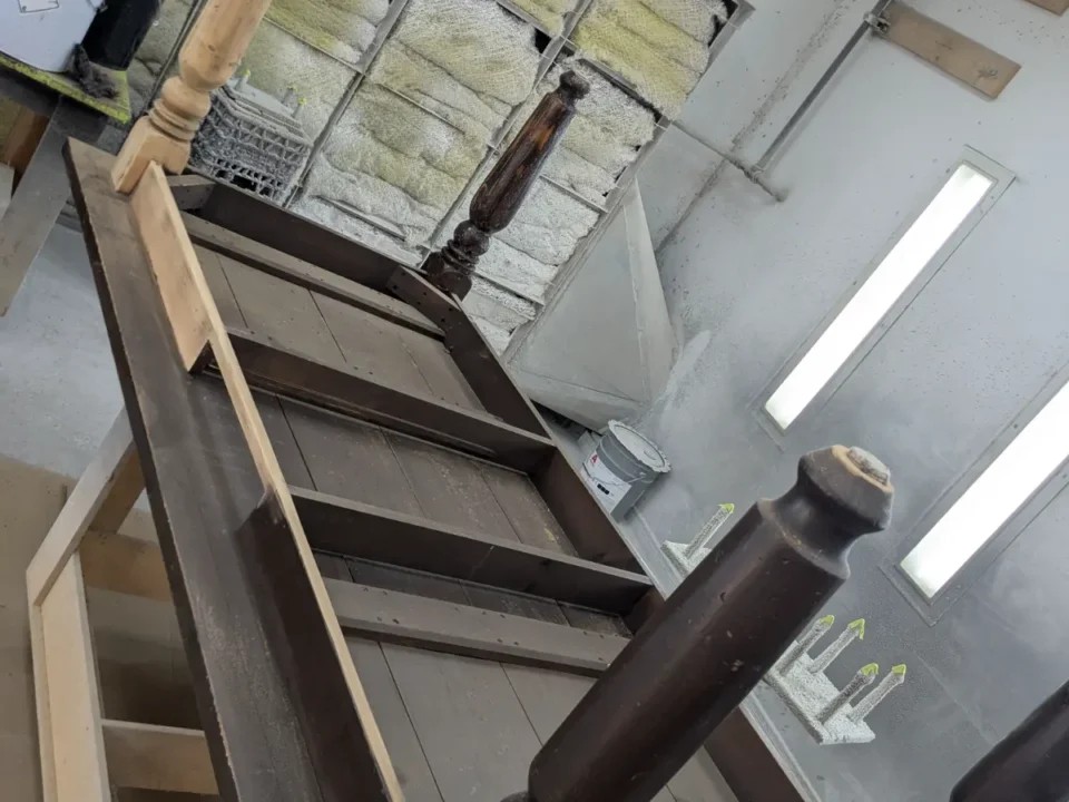 Decapage professionnel boiseries - Finition Thomalpha