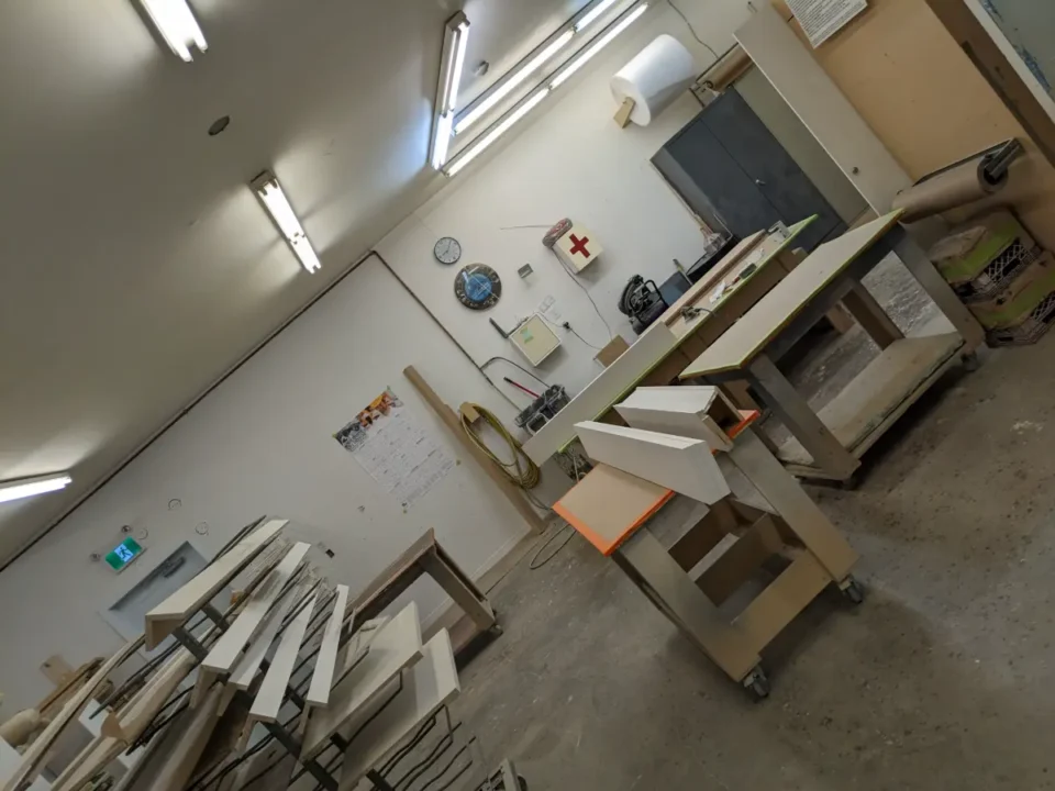 Atelier de finition - environnement de travail - Finition Thomalpha