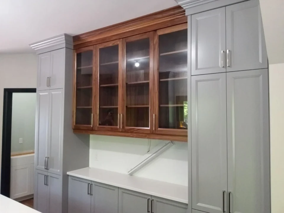 Finition armoires cuisine laque - Finition Thomalpha